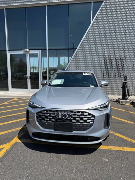 2025 Audi FY Q5 - Image 2 of 14