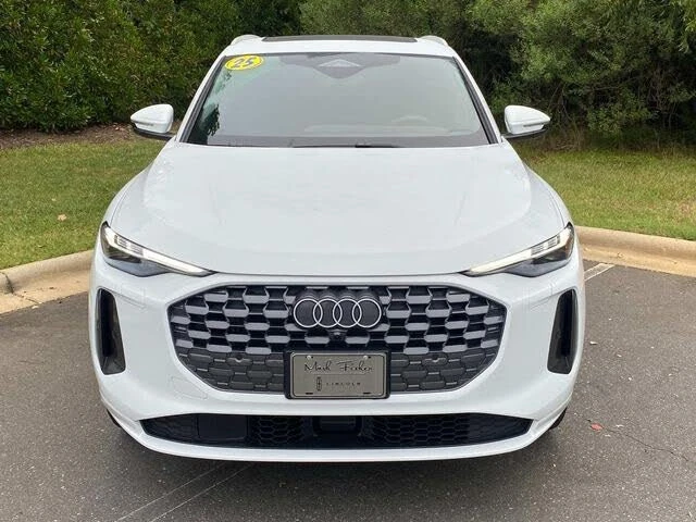 2025 Audi FY Q5 - Image 2 of 19