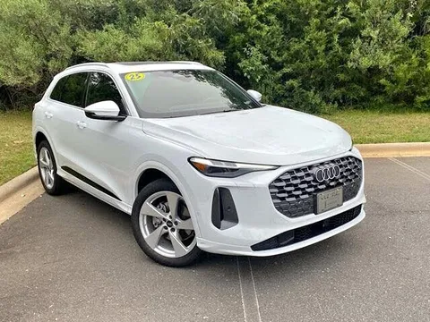 2025 Audi Q5 Quattro Premium Plus 40 TFSI