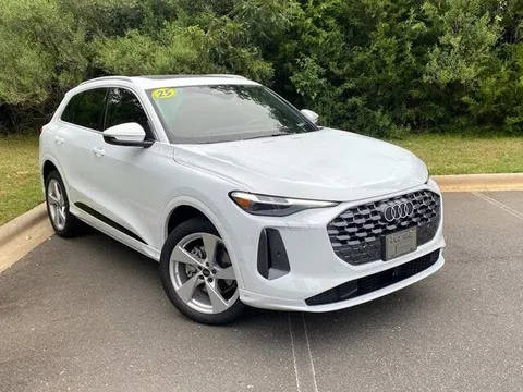 2025 Audi Q5 Quattro Premium Plus 40 TFSI