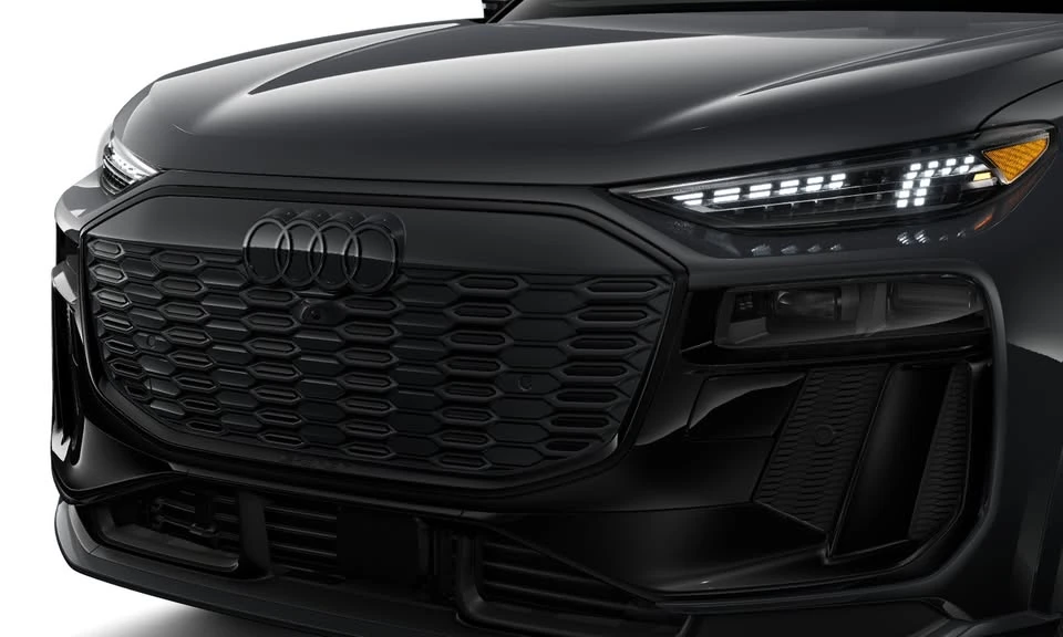 2025 Audi Q6 e-tron - Image 10 of 20