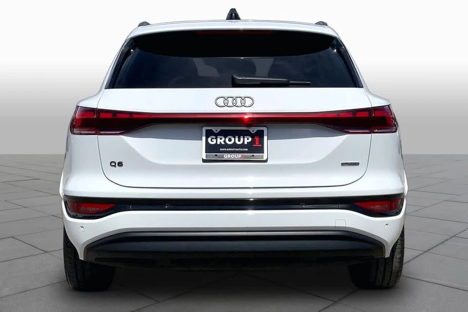 2025 Audi Q6 e-tron - Image 4 of 20