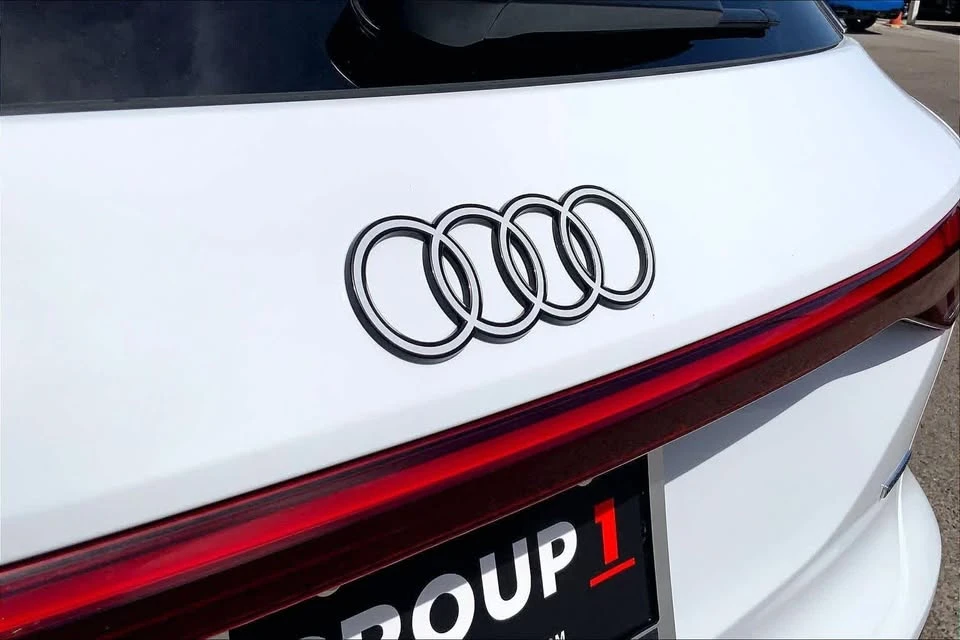 2025 Audi Q6 e-tron - Image 9 of 20