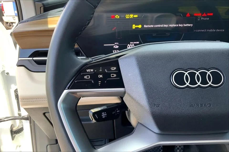 2025 Audi Q6 e-tron - Image 19 of 20