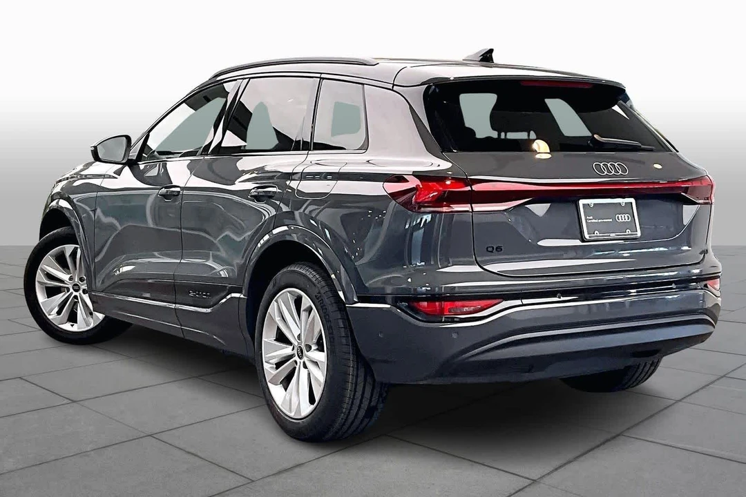 2025 Audi Q6 e-tron - Image 12 of 12