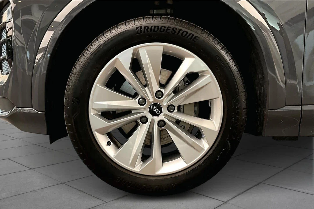 2025 Audi Q6 e-tron - Image 11 of 12