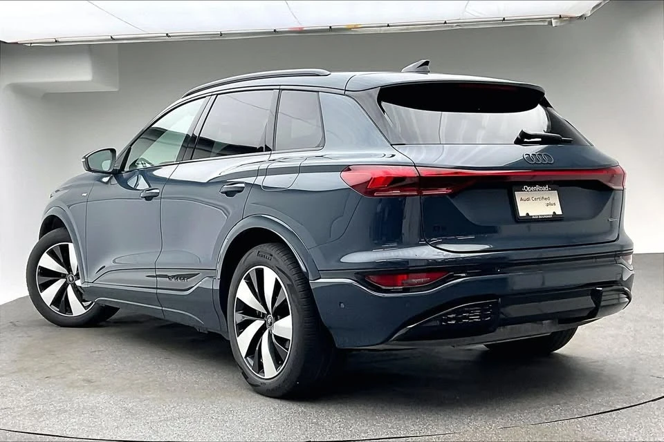 2025 Audi Q6 e-tron - Image 4 of 20