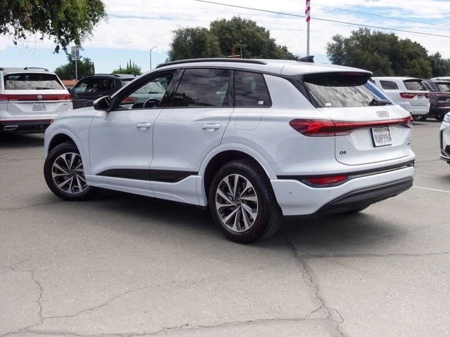 2025 Audi Q6 e-tron - Image 7 of 20
