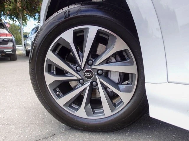 2025 Audi Q6 e-tron - Image 8 of 20