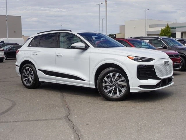 2025 Audi Q6 e-tron - Image 4 of 20