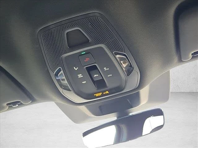 2025 Audi Q6 e-tron - Image 19 of 19