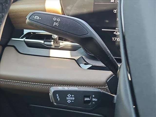 2025 Audi Q6 e-tron - Image 15 of 19