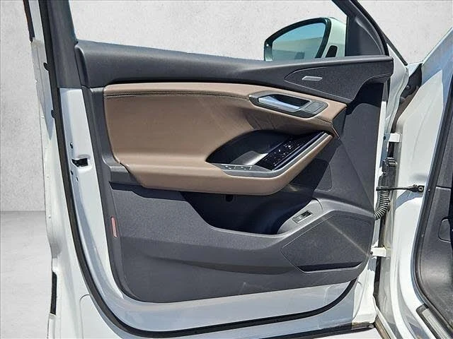 2025 Audi Q6 e-tron - Image 10 of 19