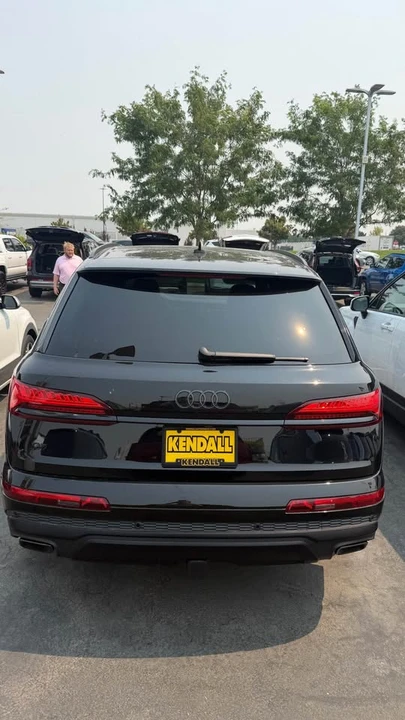 2025 Audi 4M Q7 - Image 3 of 13