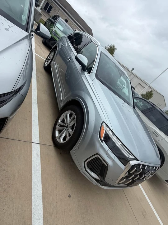 2025 Audi 4M Q7 - Image 2 of 9