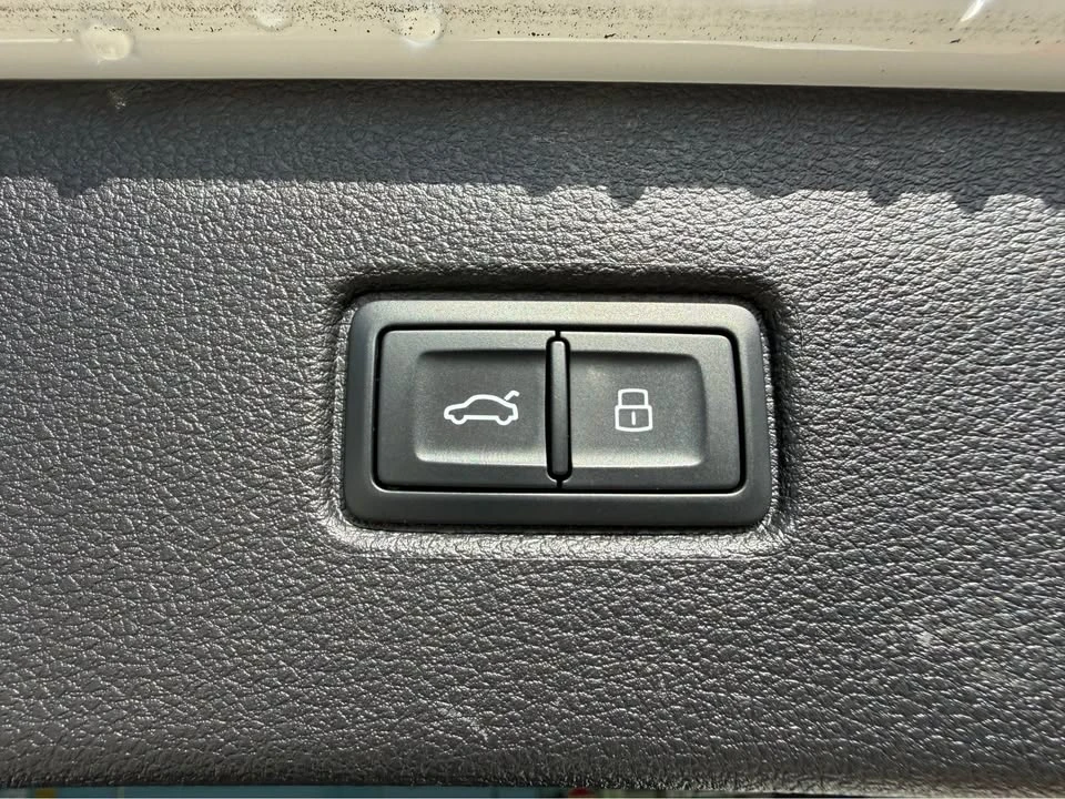 2025 Audi 4M Q7 - Image 8 of 17
