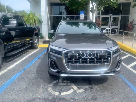 2025 Audi Q7 3.0T Quattro Premium Sport Utility 4D