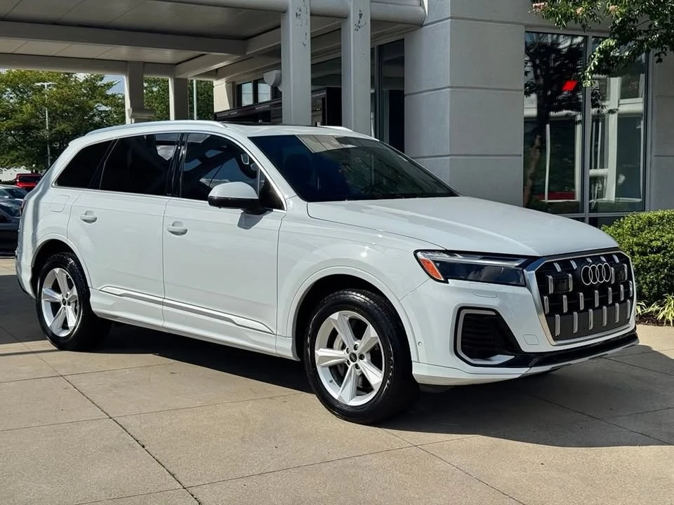 2025 Audi 4M Q7 - Image 2 of 12
