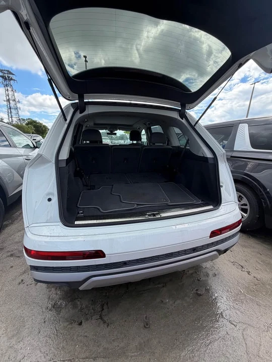 2025 Audi 4M Q7 - Image 10 of 11
