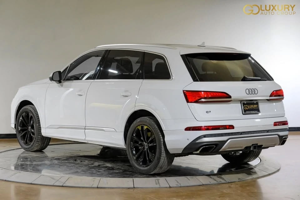 2025 Audi 4M Q7 - Image 2 of 20