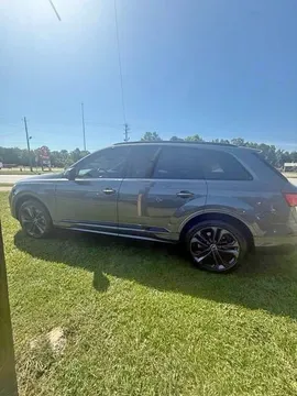 2025 Audi Q7 55 Premium Plus