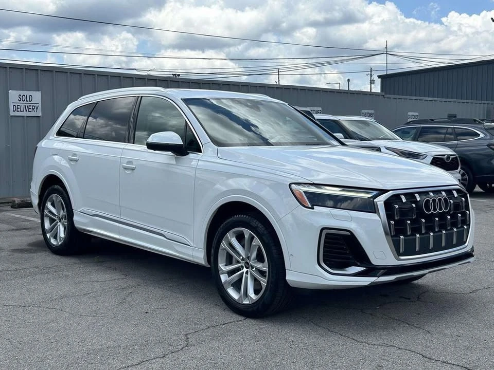 2025 Audi 4M Q7 - Image 2 of 20