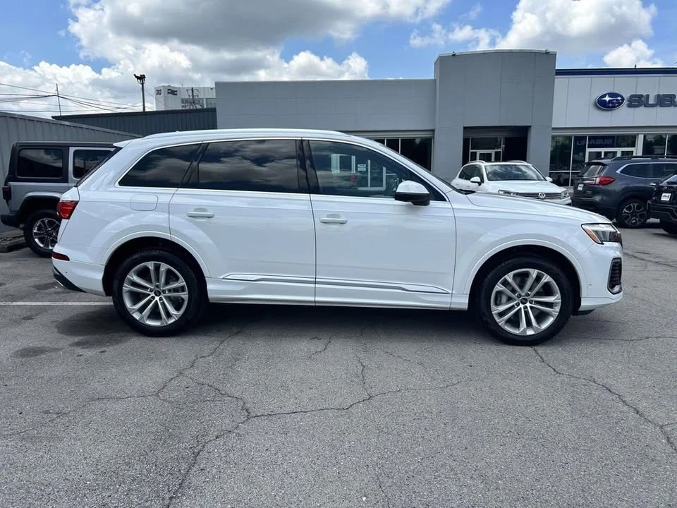 2025 Audi 4M Q7 - Image 3 of 20
