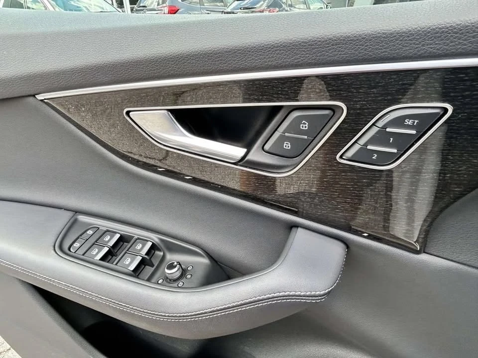 2025 Audi 4M Q7 - Image 13 of 20
