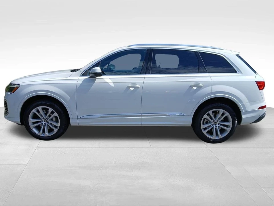 2025 Audi 4M Q7 - Image 2 of 12