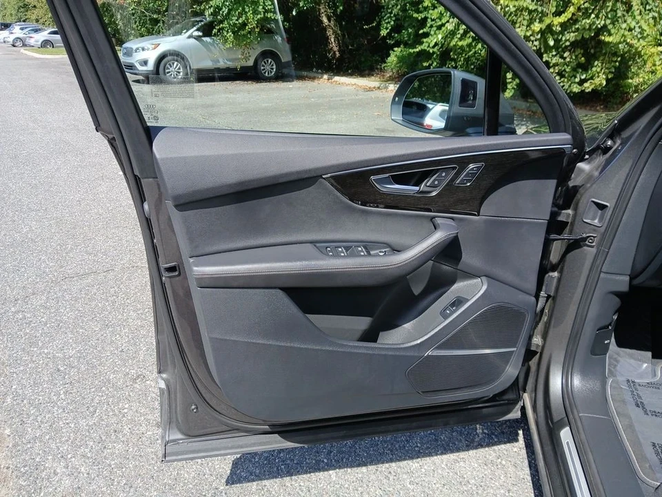 2025 Audi 4M Q7 - Image 10 of 12