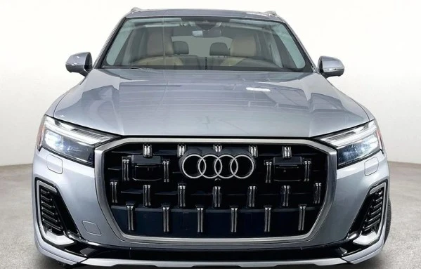 2025 Audi 4M Q7 - Image 2 of 12
