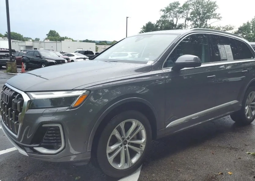 2025 Audi 4M Q7 - Image 3 of 13
