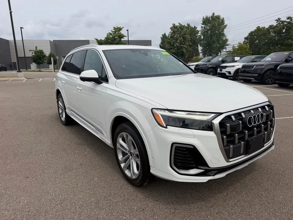 2025 Audi 4M Q7 - Image 3 of 13
