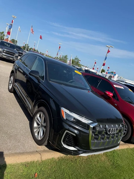 2025 Audi 4M Q7 - Image 3 of 16