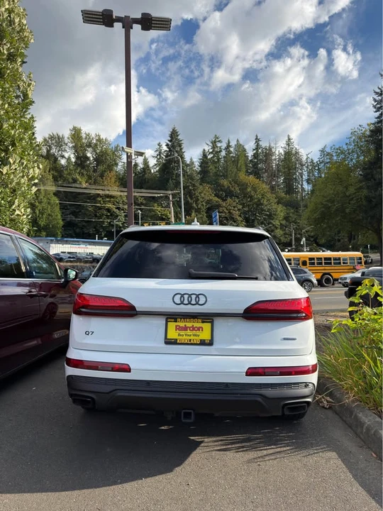 2025 Audi 4M Q7 - Image 4 of 17