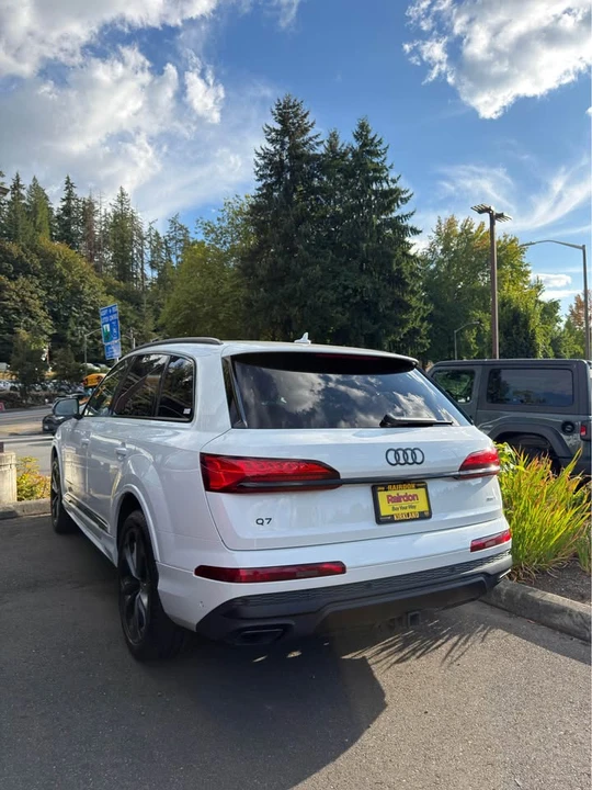 2025 Audi 4M Q7 - Image 3 of 17