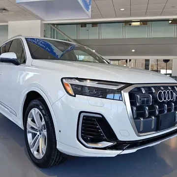 2025 Audi Q7 55 Premium Plus