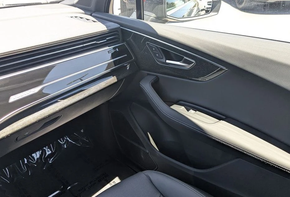 2025 Audi 4M Q7 - Image 4 of 20