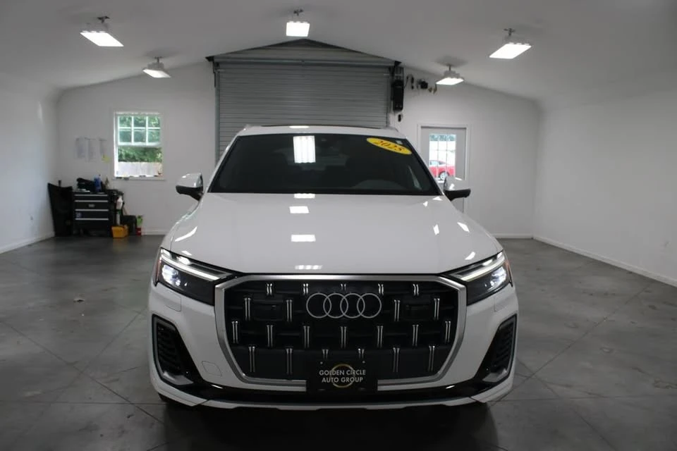 2025 Audi 4M Q7 - Image 2 of 19