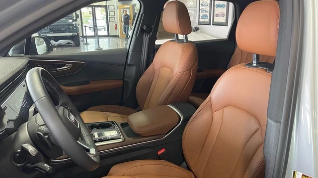 2025 Audi 4M Q7 - Image 29 of 31