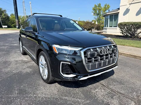 2025 Audi Q7 Premium Plus
