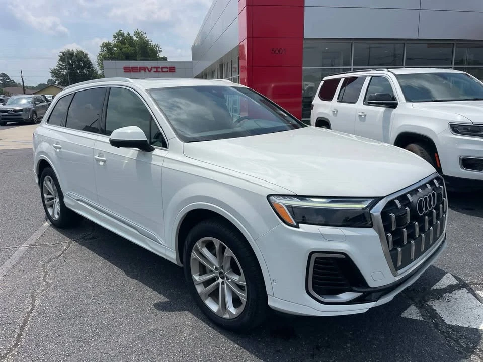 2025 Audi 4M Q7 - Image 3 of 9