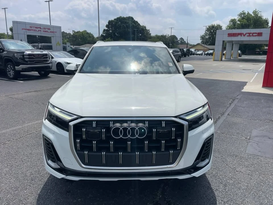 2025 Audi 4M Q7 - Image 2 of 9