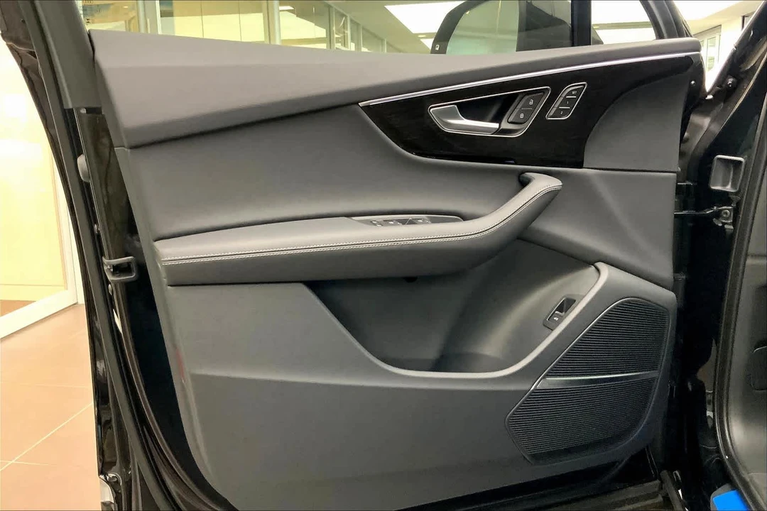 2025 Audi 4M Q7 - Image 10 of 12