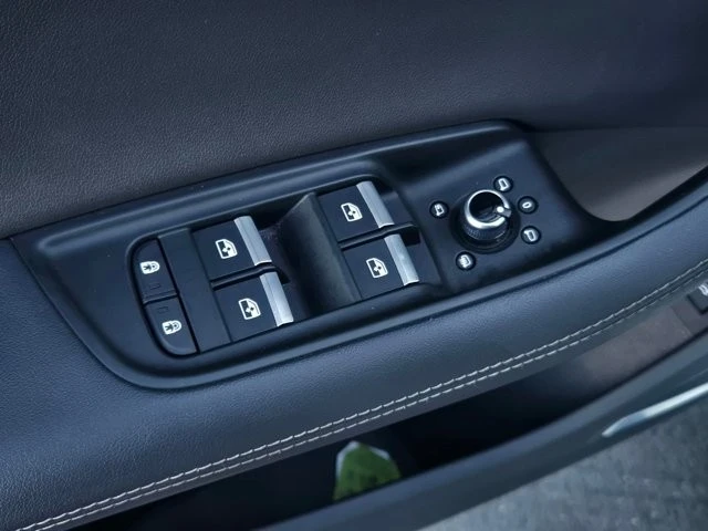 2025 Audi 4M Q7 - Image 10 of 31