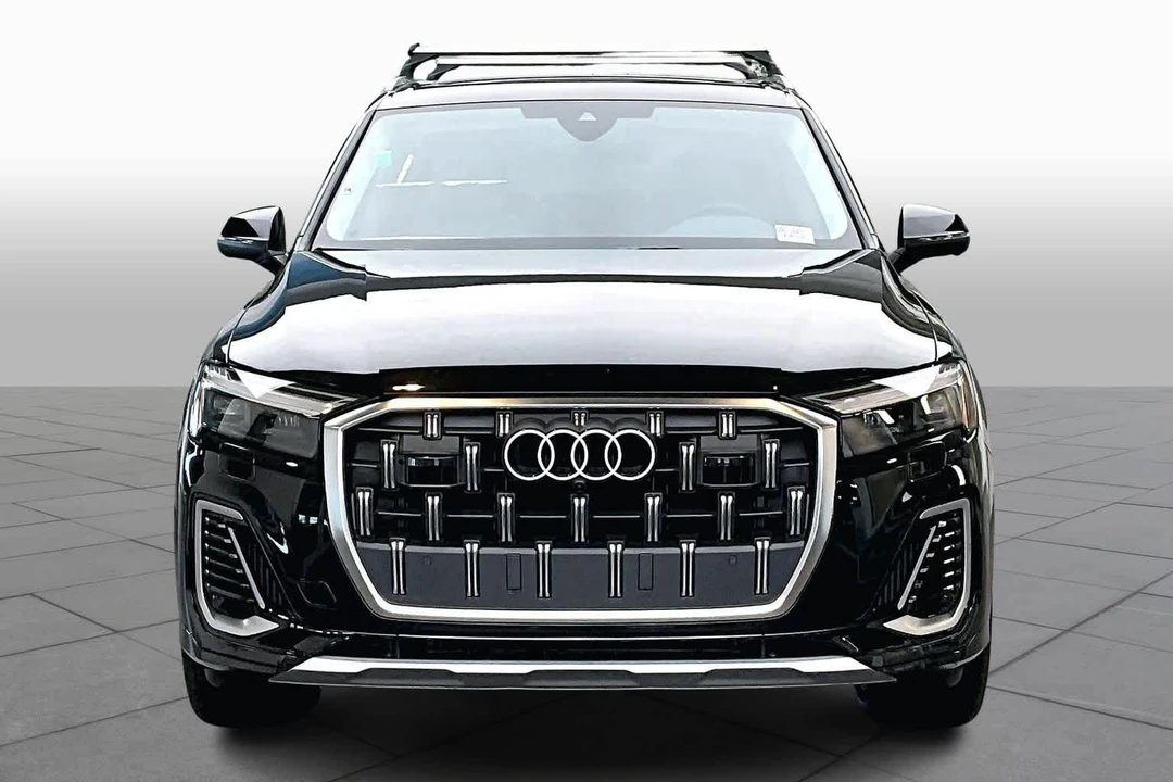 2025 Audi 4M Q7 - Image 4 of 12