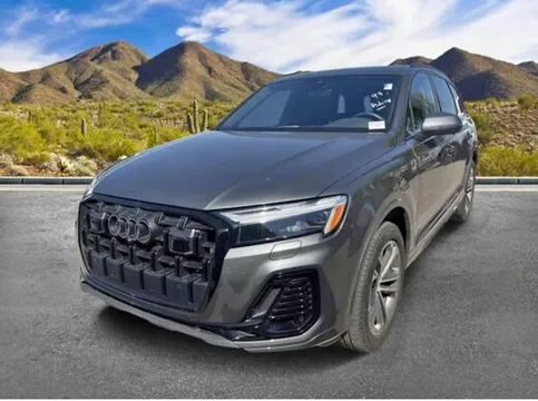 2025 Audi Q7 Premium Plus