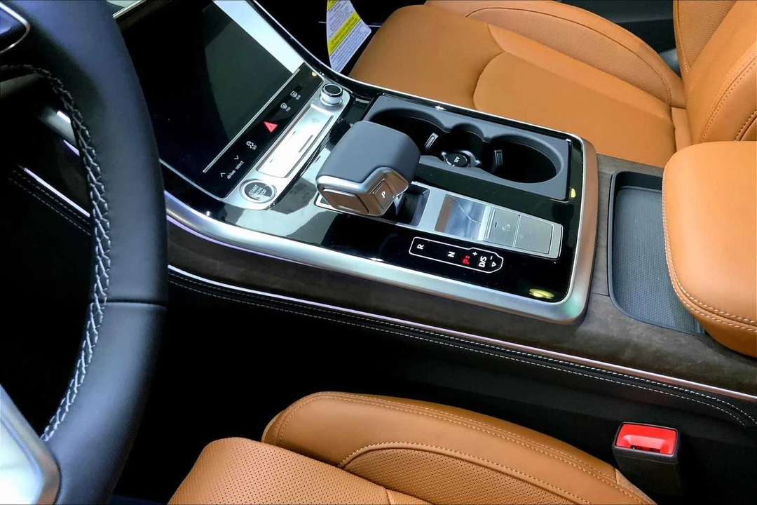 2025 Audi 4M Q7 - Image 7 of 12