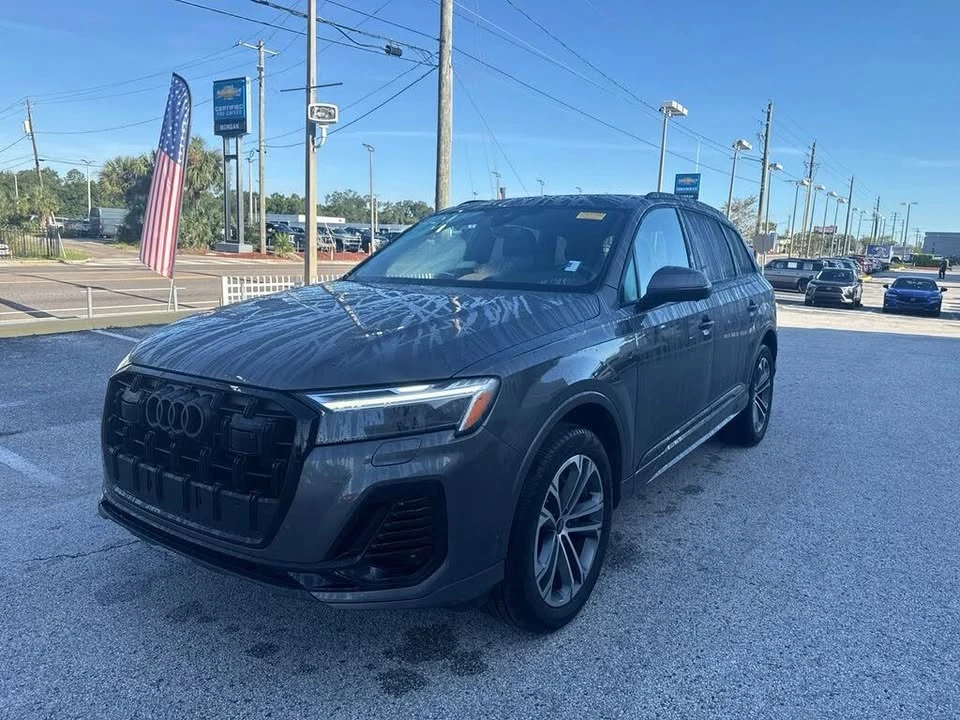 2025 Audi 4M Q7 - Image 2 of 8