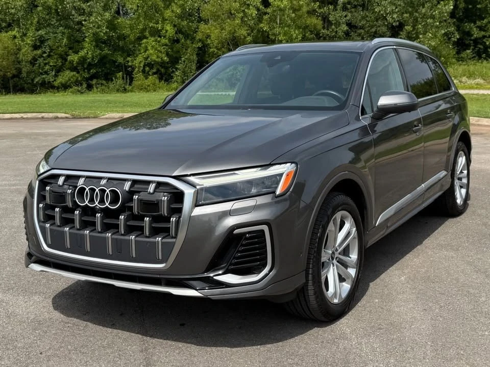 2025 Audi 4M Q7 - Image 2 of 20